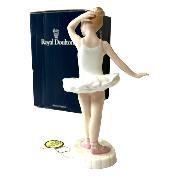Royal Doulton Littel Ballerina Figurine 6.5" Porcelain Girl Ballet Tutu Box 1992 - Picture 3 of 10